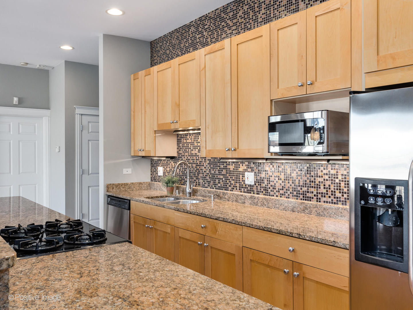 3755 N Racine Avenue Unit: 3E
