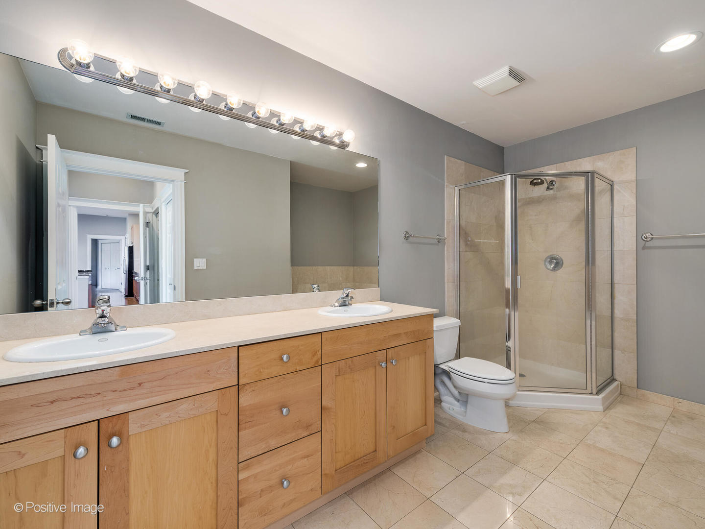 3755 N Racine Avenue Unit: 3E