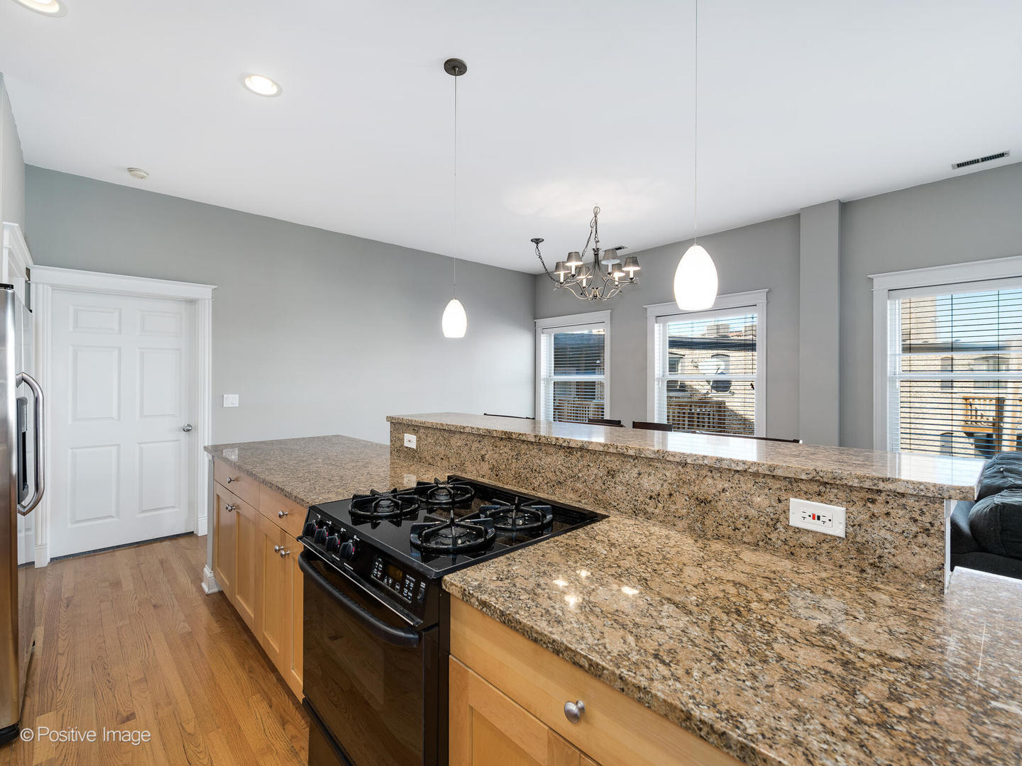 3755 N Racine Avenue Unit: 3E