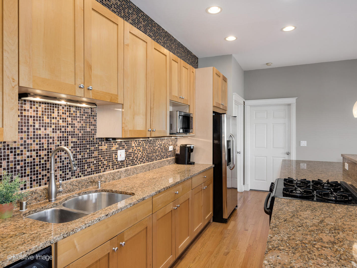 3755 N Racine Avenue Unit: 3E