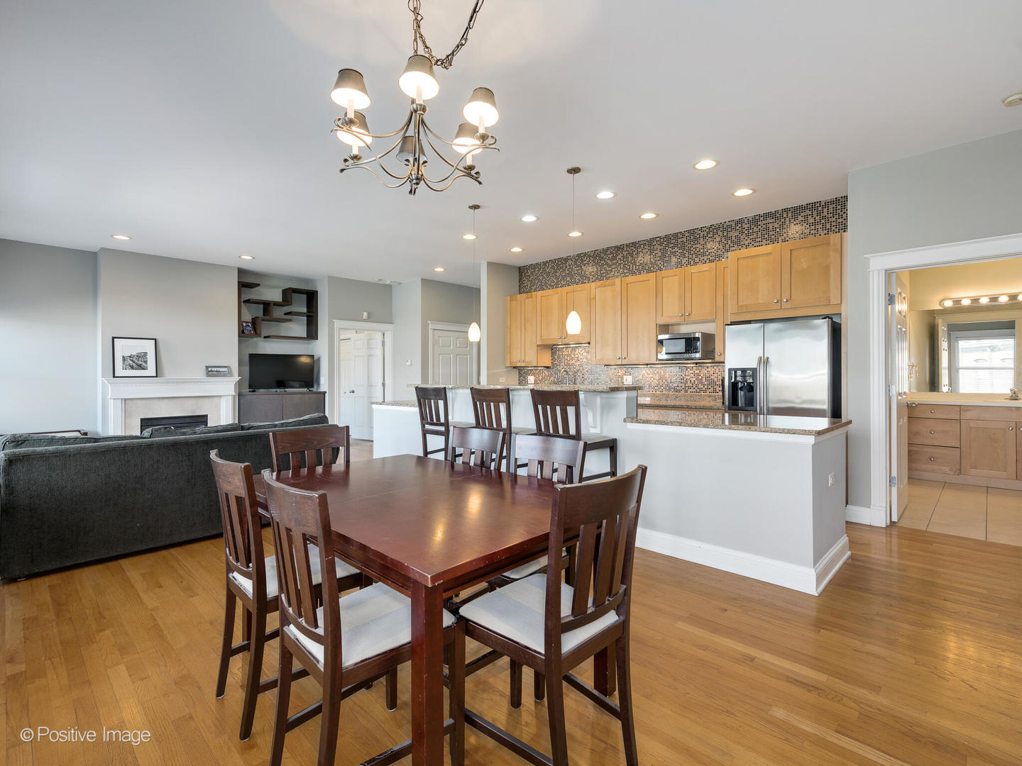 3755 N Racine Avenue Unit: 3E