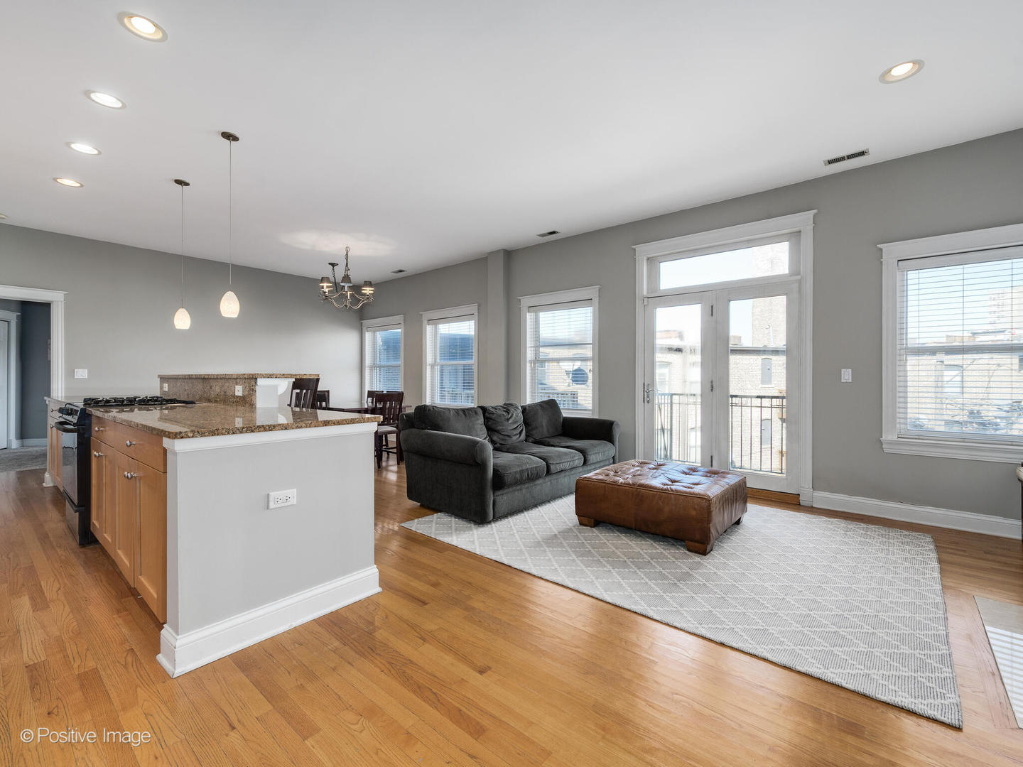 3755 N Racine Avenue Unit: 3E