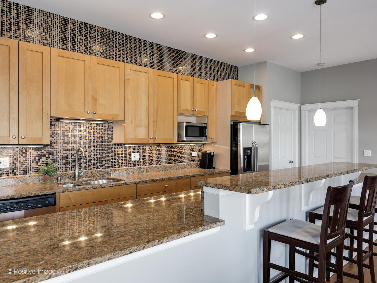 3755 N Racine Avenue Unit: 3E