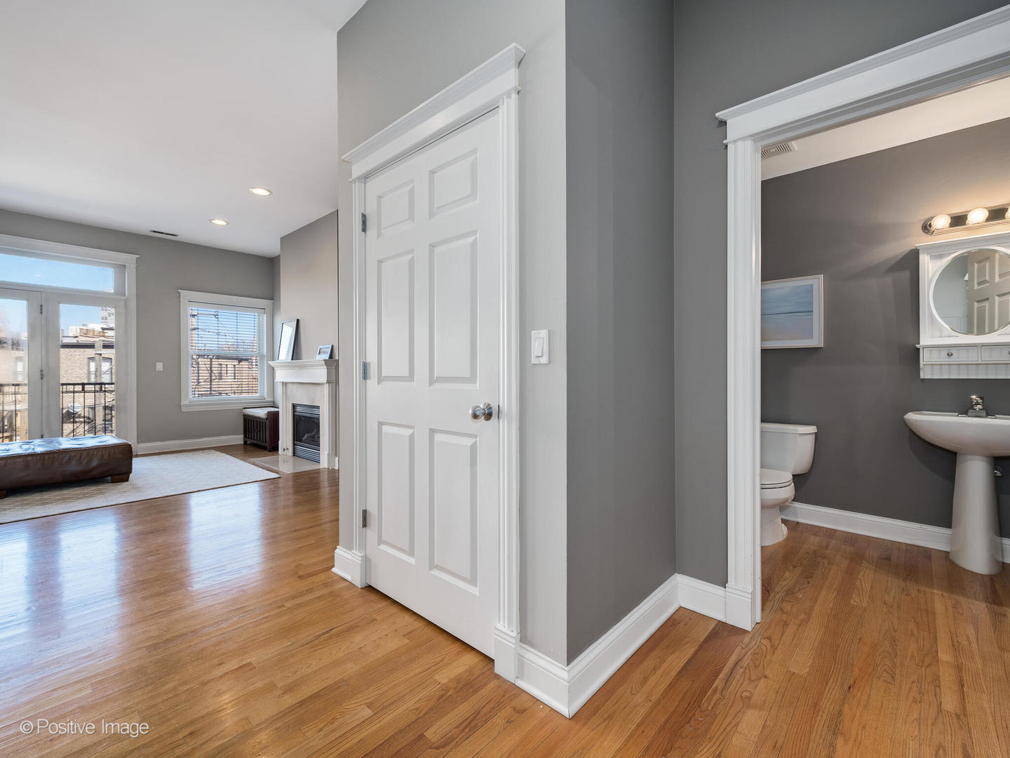 3755 N Racine Avenue Unit: 3E