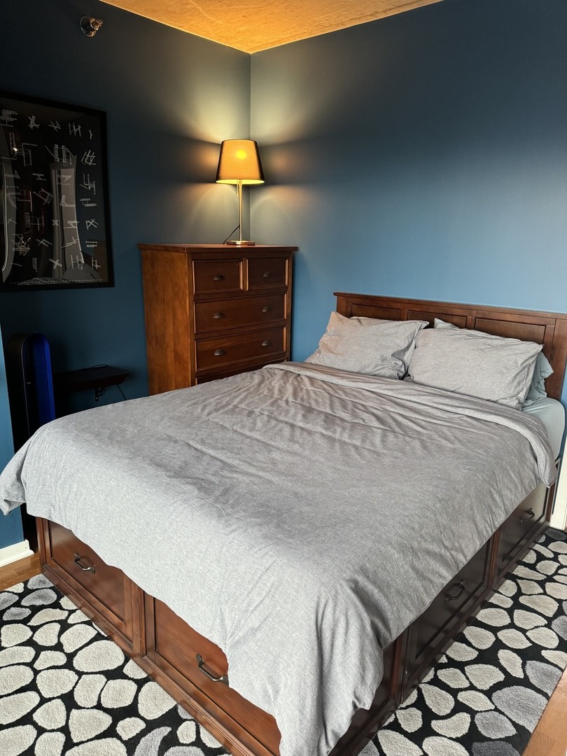 611 S Wells Street Unit: 2501