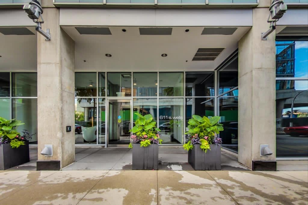 611 S Wells Street Unit: 2501