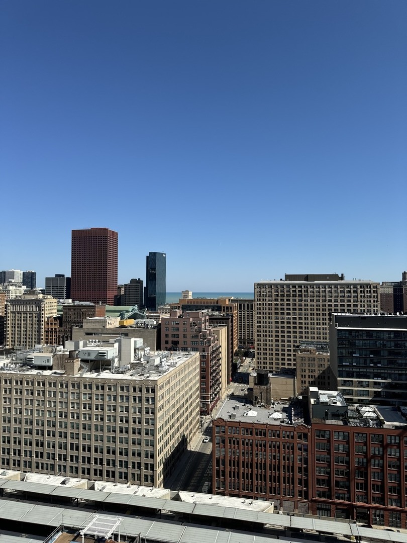 611 S Wells Street Unit: 2501