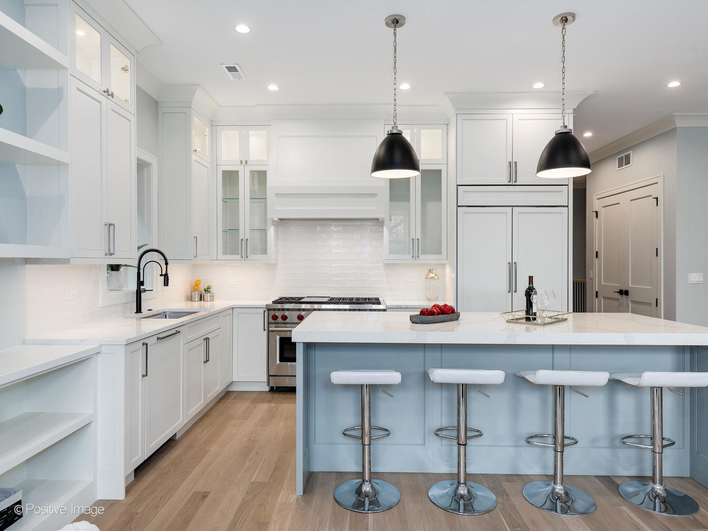 2136 N Cleveland Avenue Unit: 3