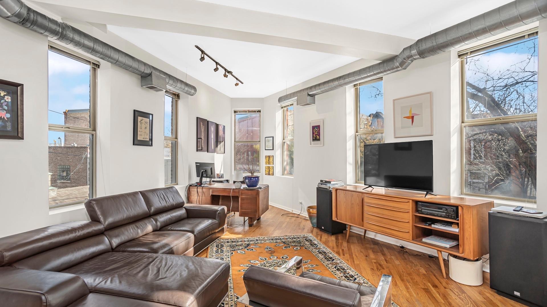 1418 W CORTEZ Street Unit: 4