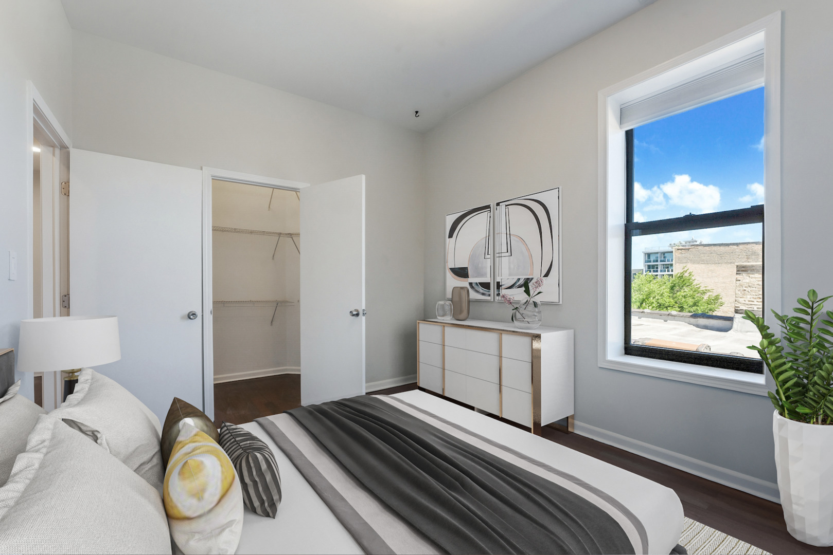 1523 N California Avenue Unit: 3N
