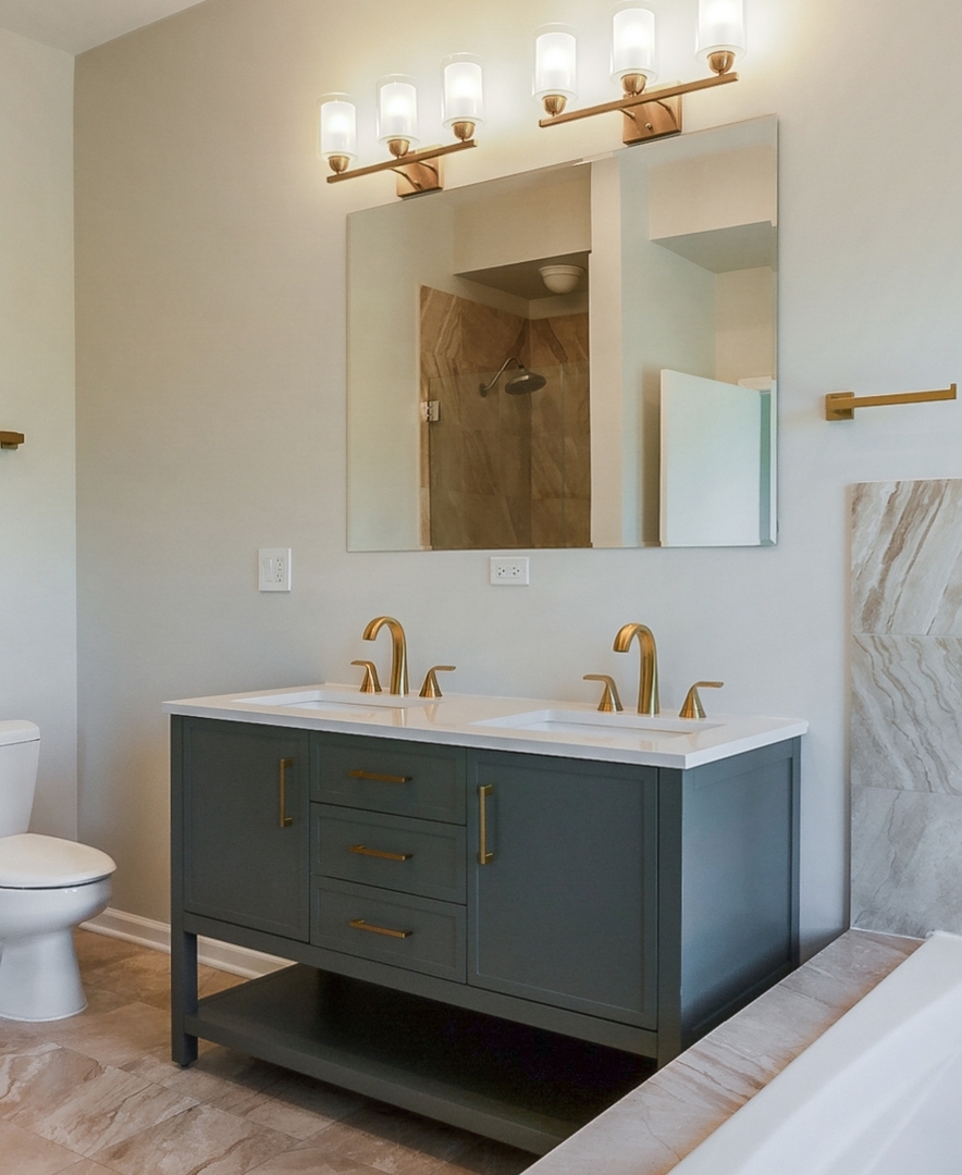 1523 N California Avenue Unit: 3N
