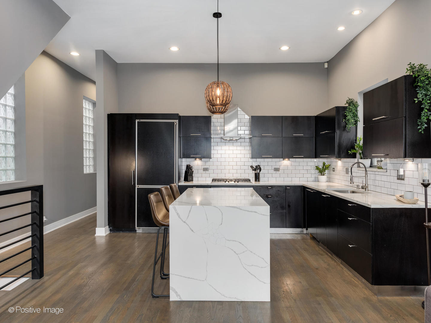 1723 W Le Moyne Street Unit: 101