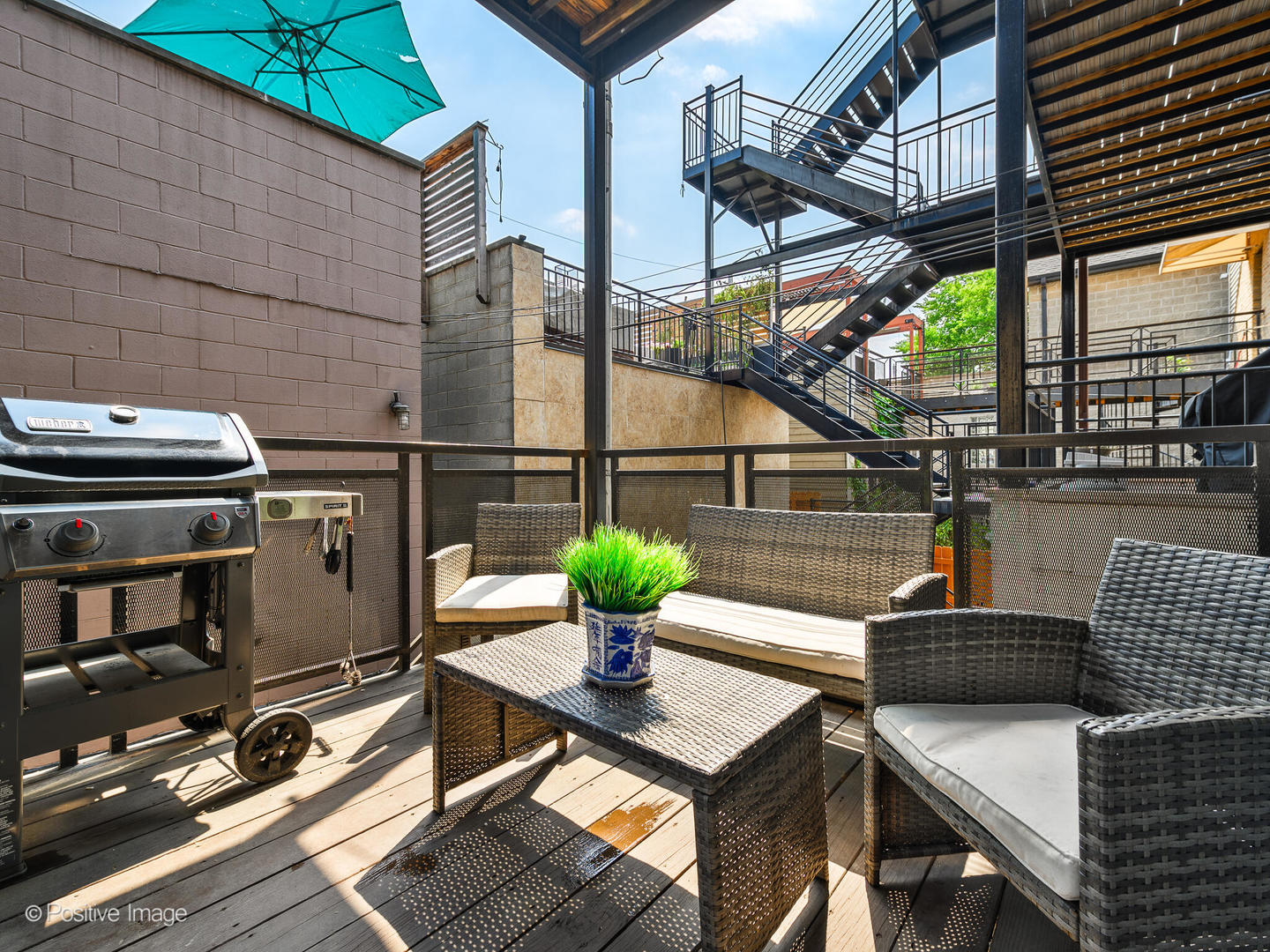 1723 W Le Moyne Street Unit: 101