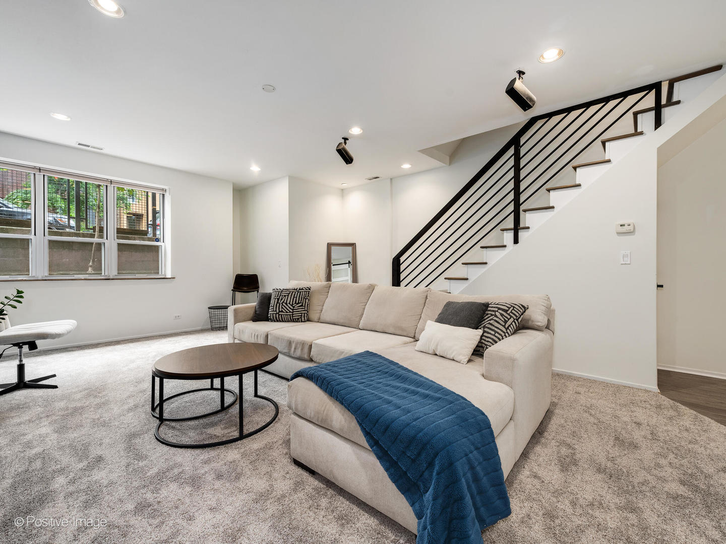 1723 W Le Moyne Street Unit: 101