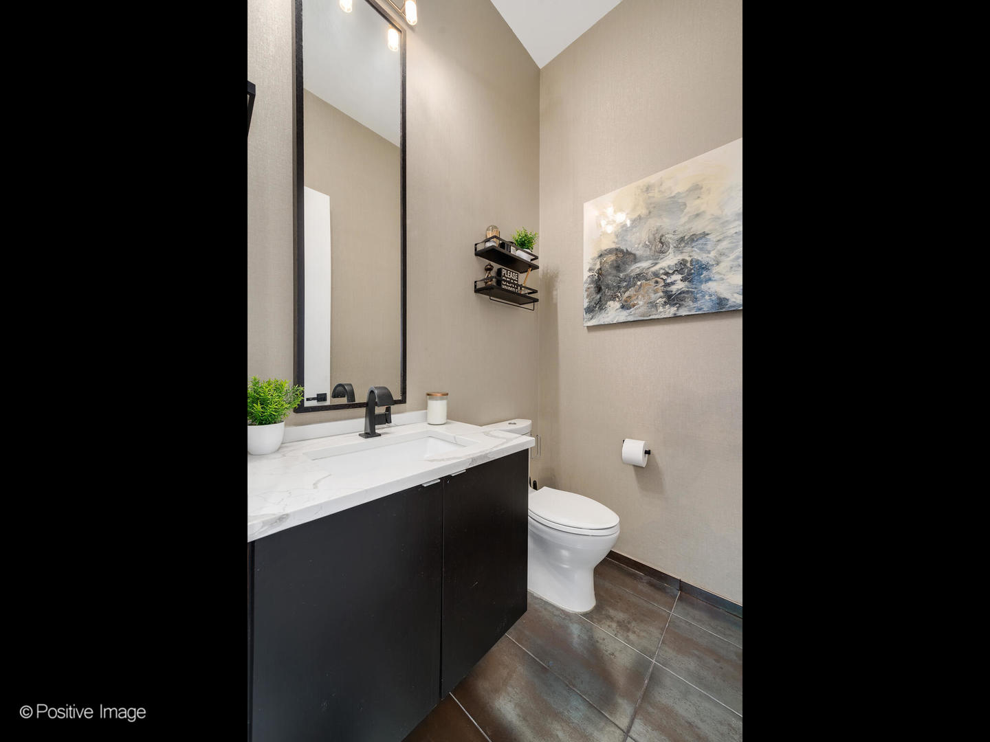 1723 W Le Moyne Street Unit: 101