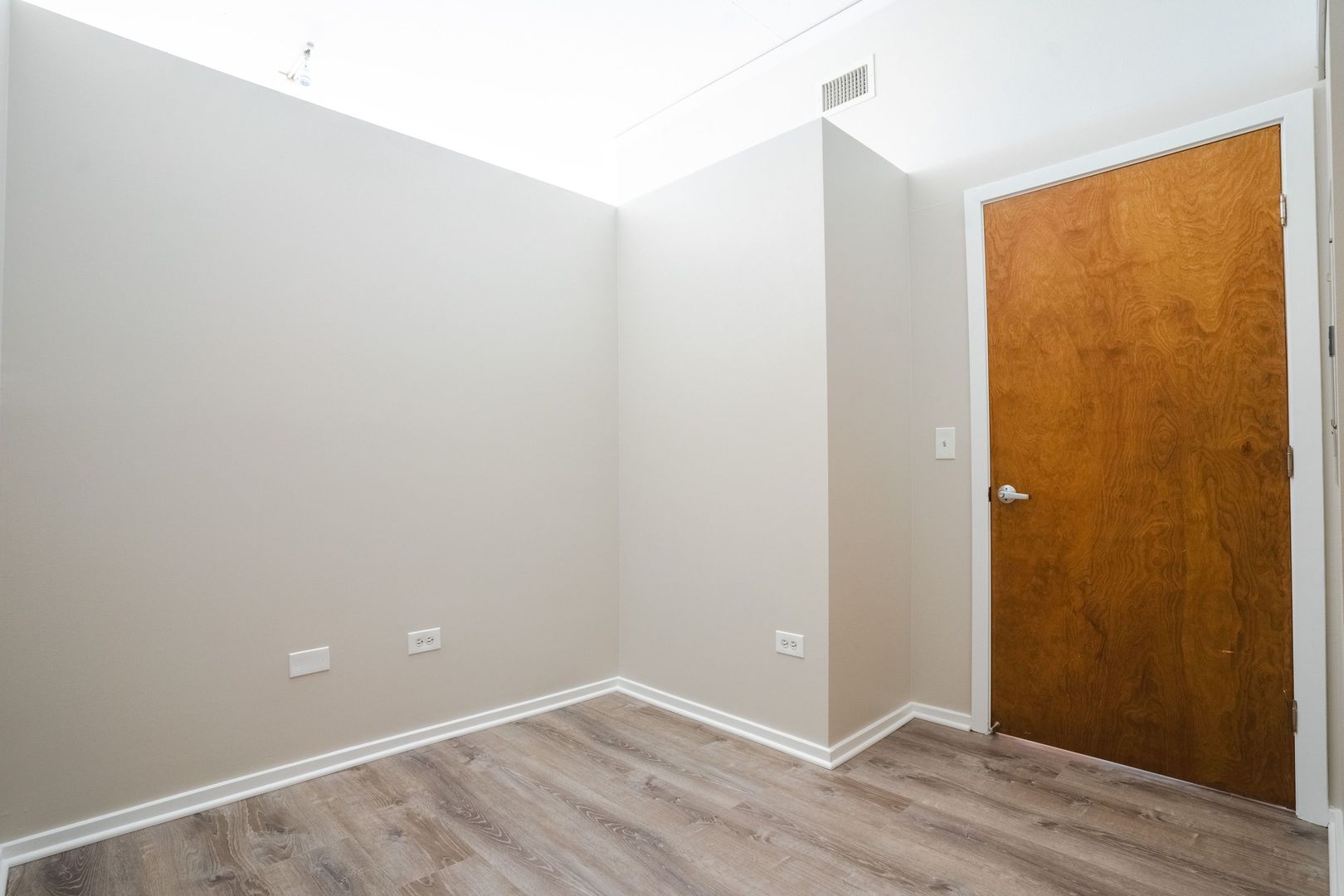 1819 S Michigan Avenue Unit: 1009