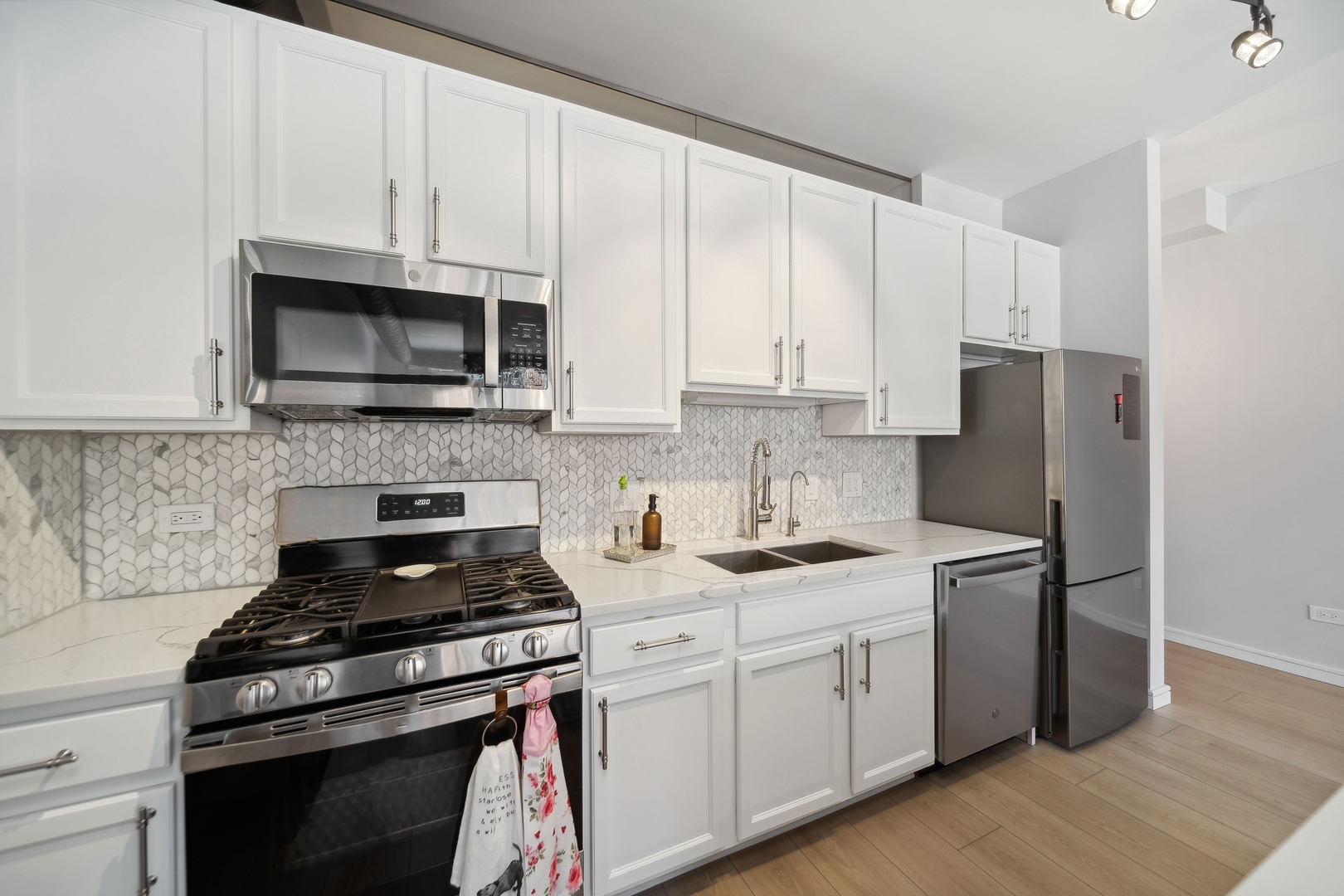 1200 W Monroe Street Unit: 314