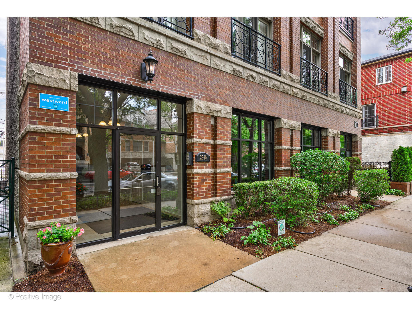 2846 N Southport Avenue Unit: 3S