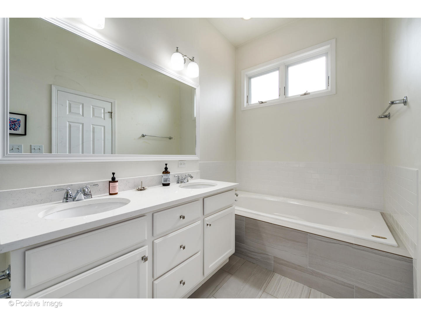 2846 N Southport Avenue Unit: 3S
