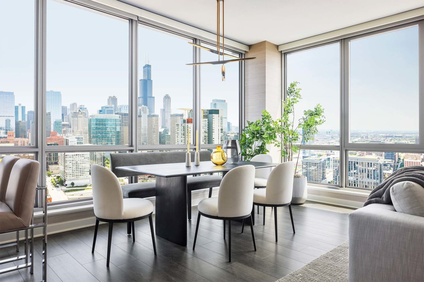 164 N Peoria Street Unit: 1906