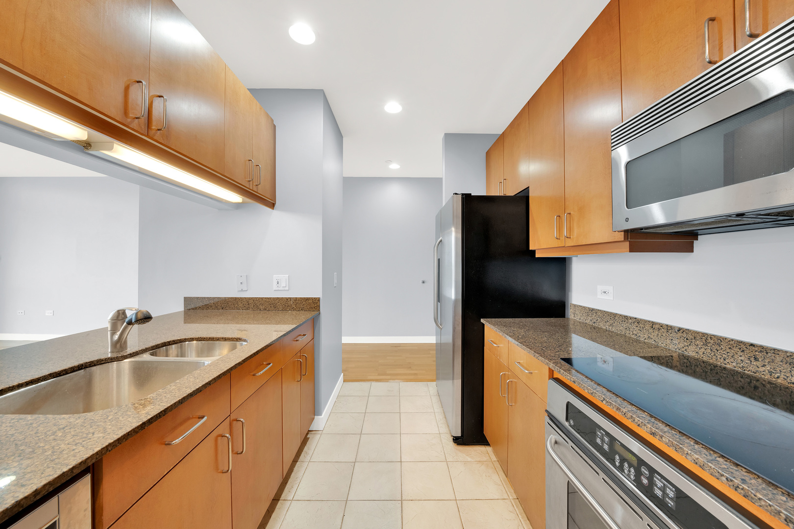 737 W WASHINGTON Boulevard Unit: 3002