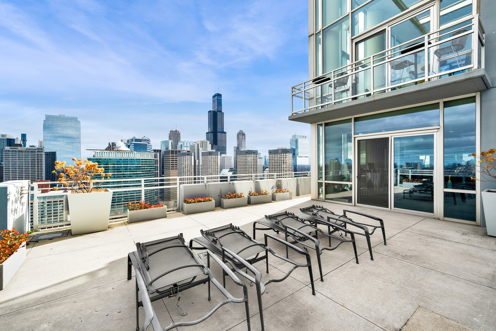 737 W WASHINGTON Boulevard Unit: 3002