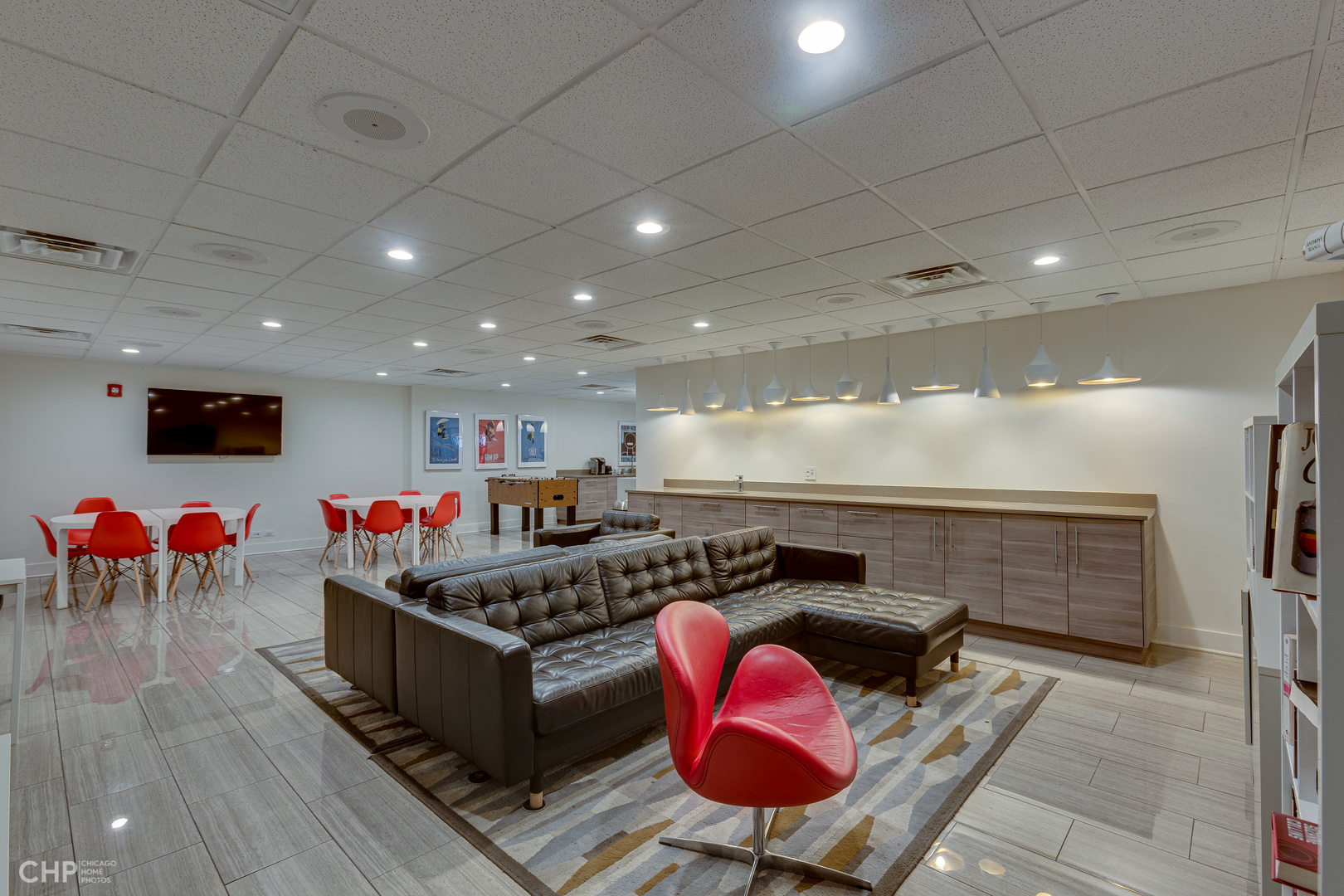 1221 N Dearborn Street Unit: 406N