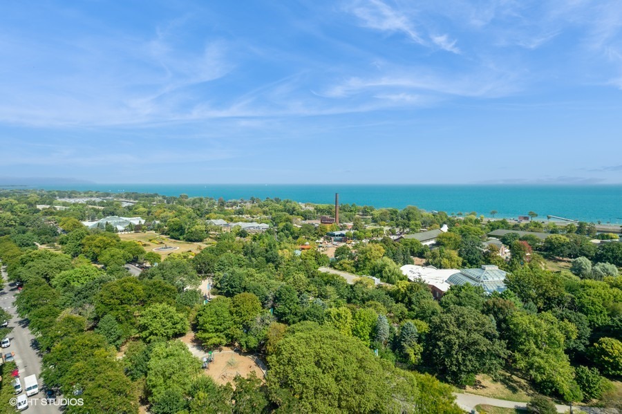 2000 N Lincoln Park West Avenue Unit: 804