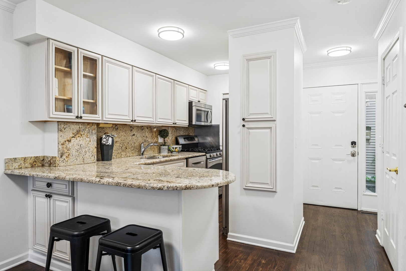1443 W Wrightwood Avenue Unit: B