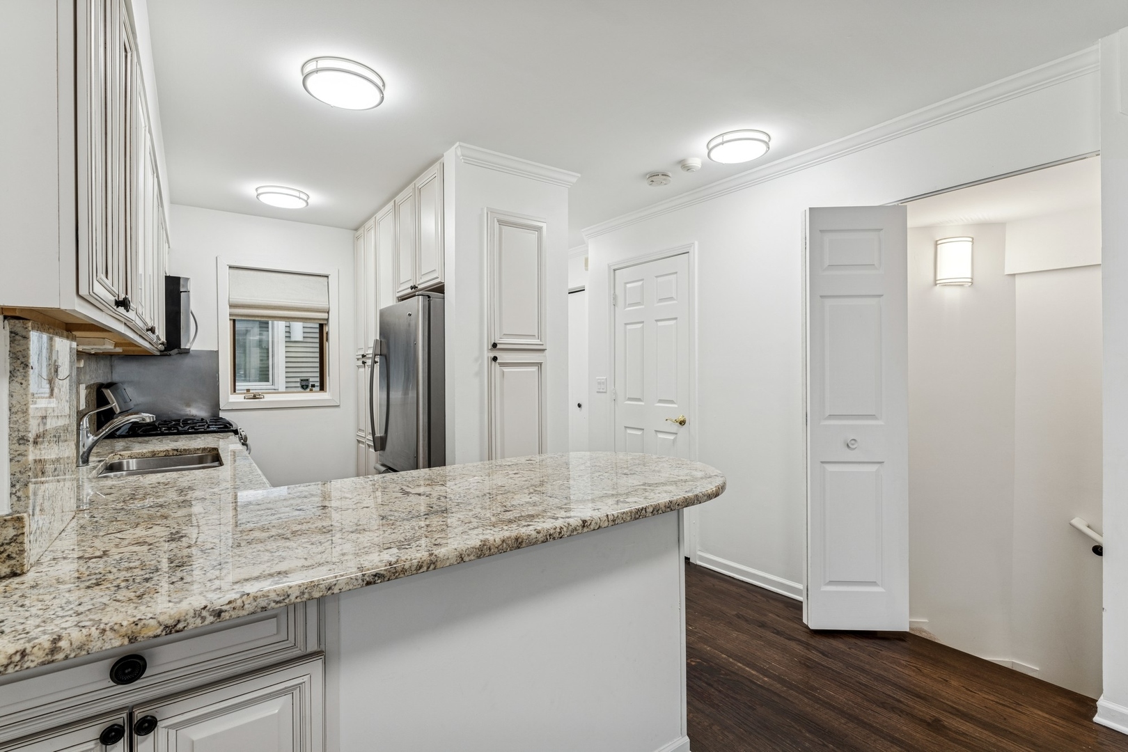 1443 W Wrightwood Avenue Unit: B
