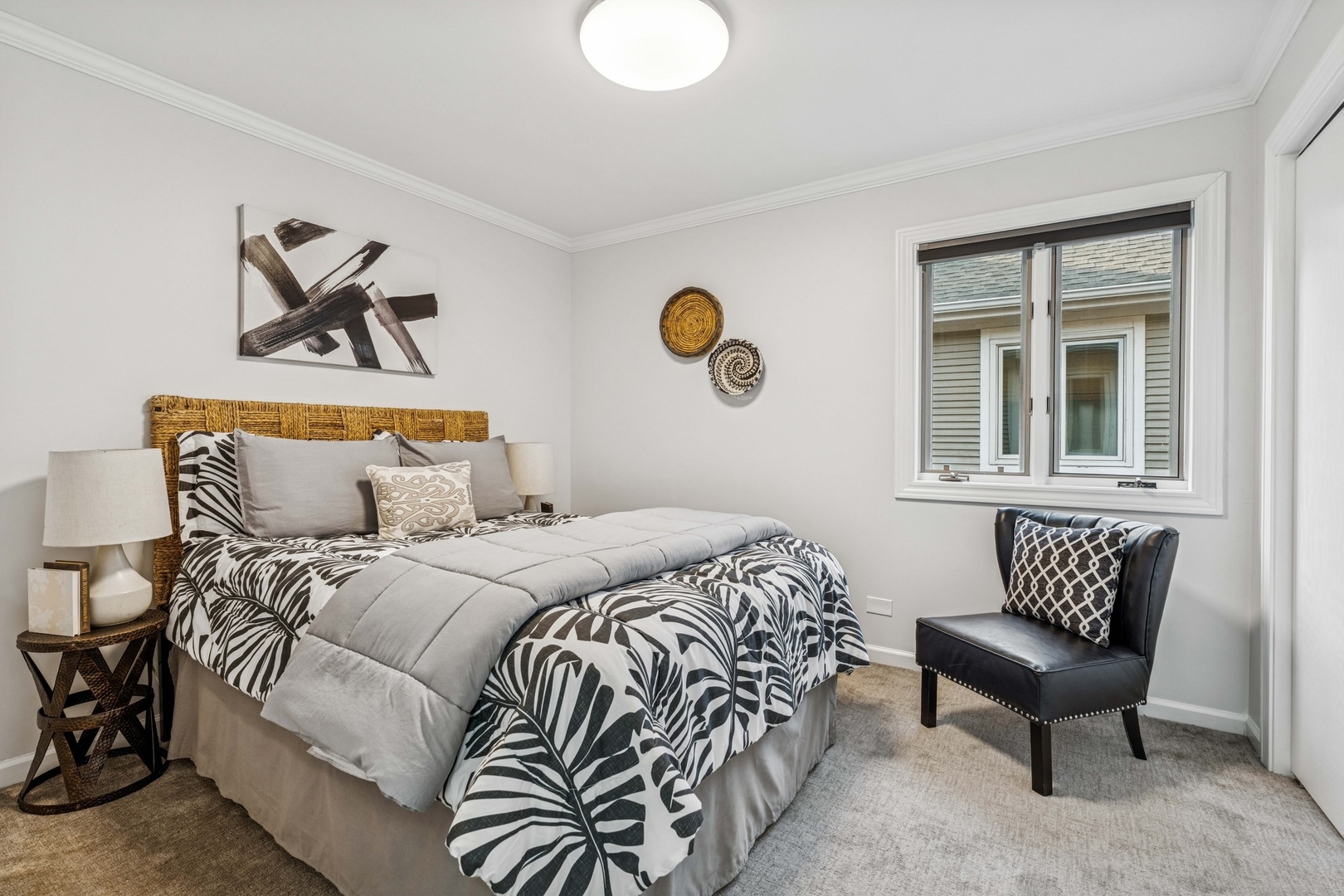 1443 W Wrightwood Avenue Unit: B
