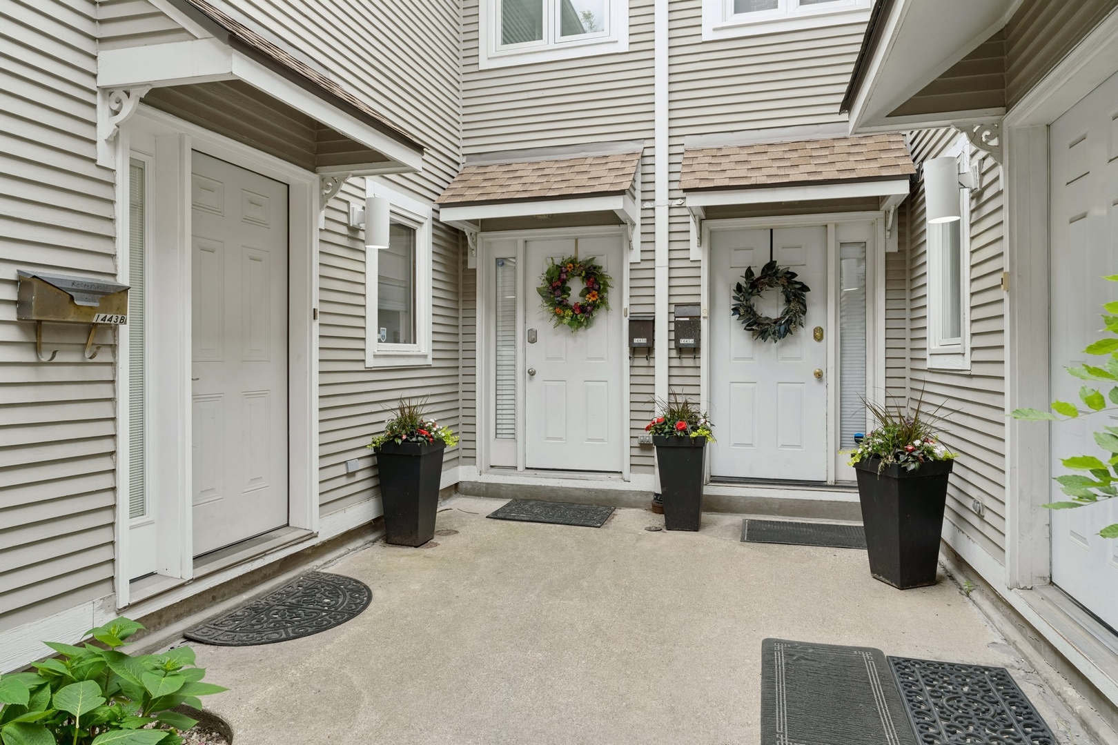 1443 W Wrightwood Avenue Unit: B