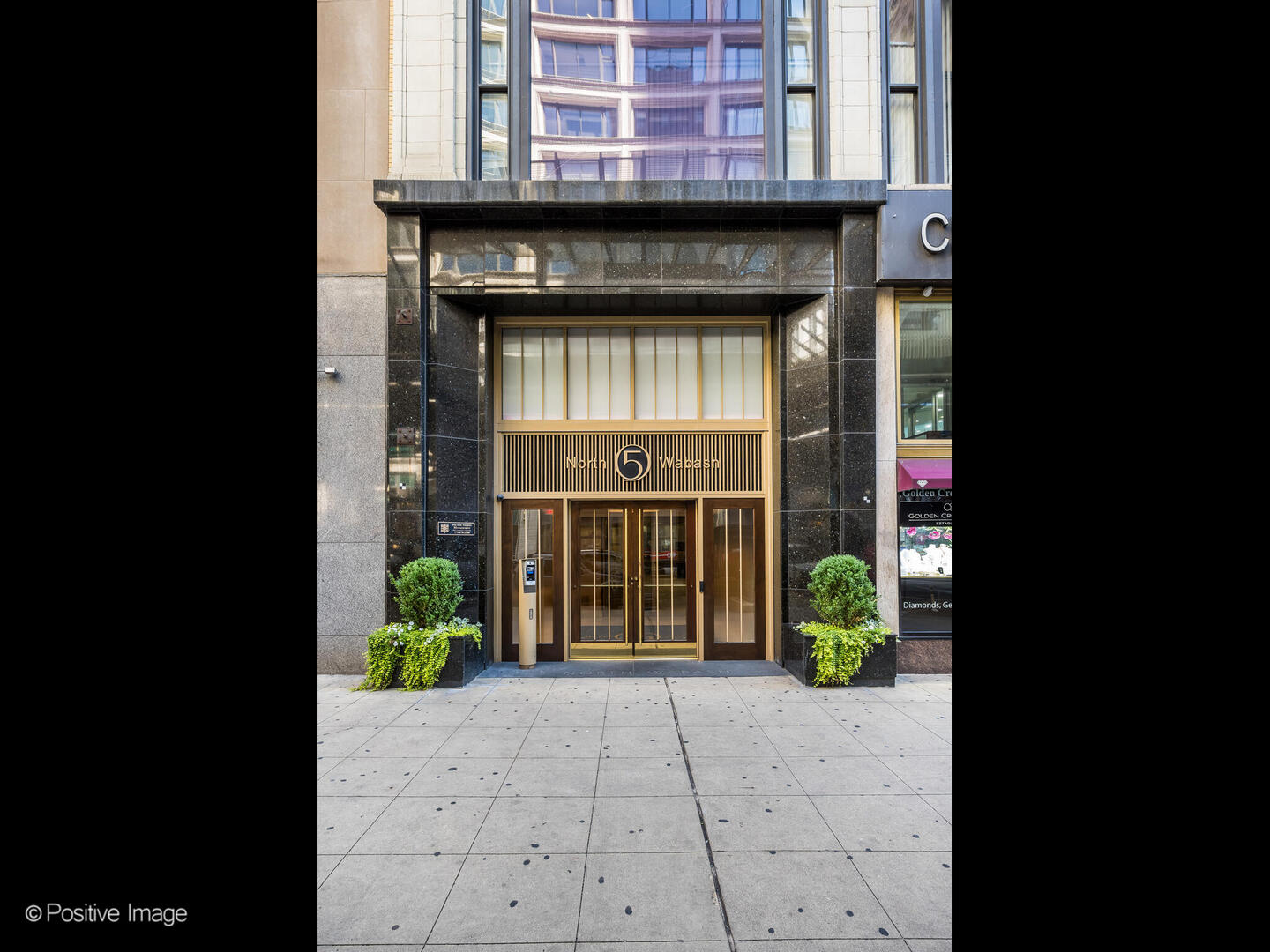 5 N Wabash Avenue Unit: 602