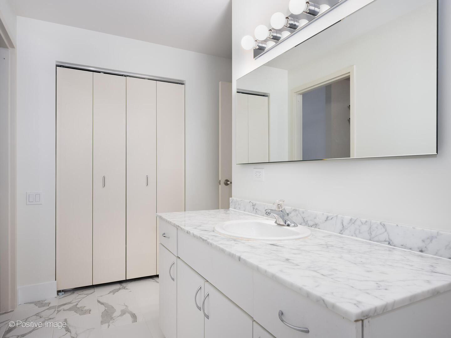 5 N Wabash Avenue Unit: 602