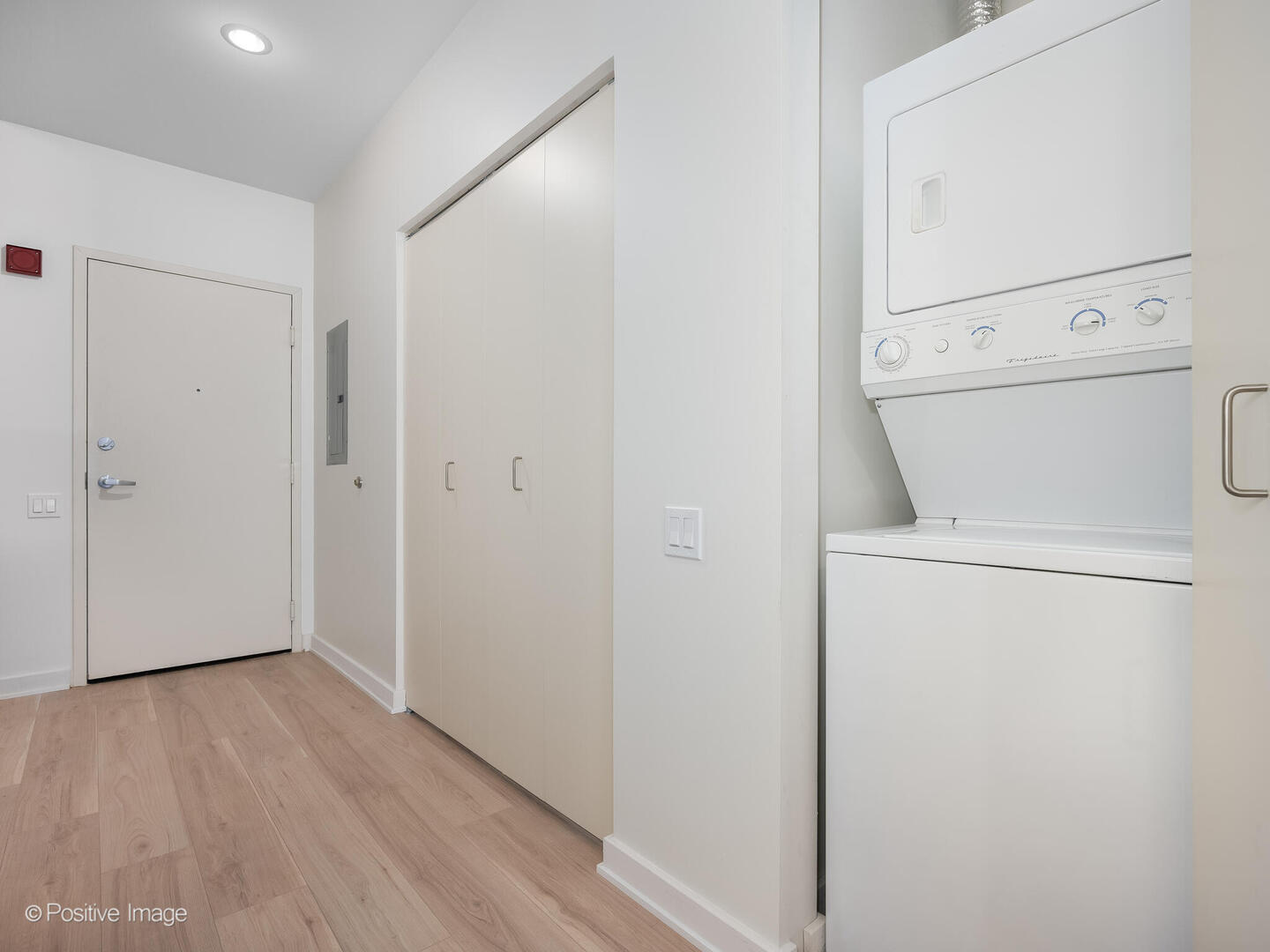 5 N Wabash Avenue Unit: 602