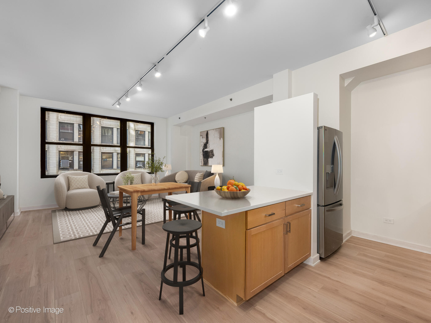 5 N Wabash Avenue Unit: 602