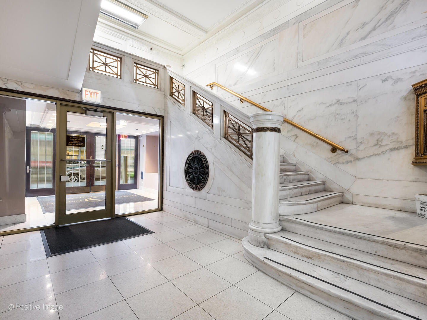 5 N Wabash Avenue Unit: 602