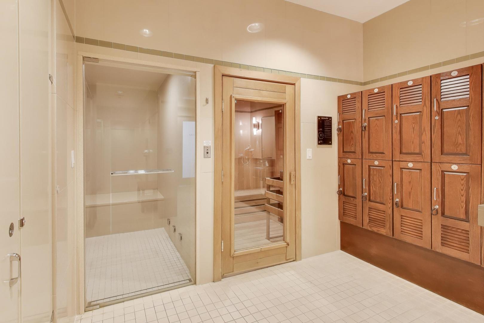 457 W Deming Place