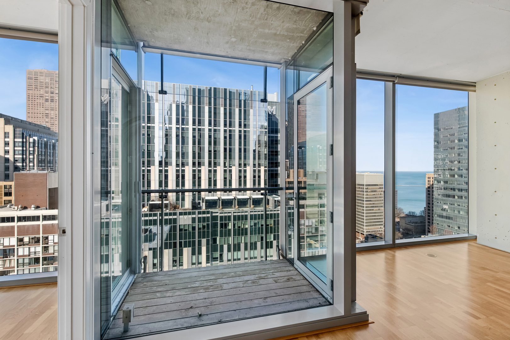 600 N Fairbanks Court Unit: 2805