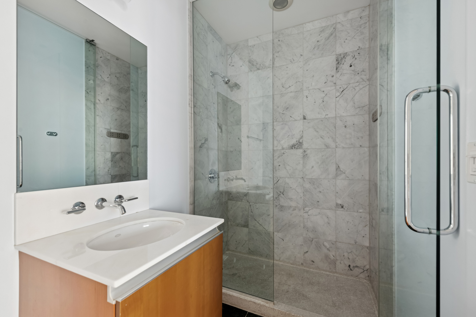 600 N Fairbanks Court Unit: 2805