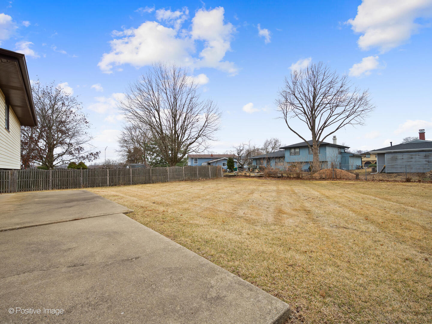 3208 Oakwood Drive