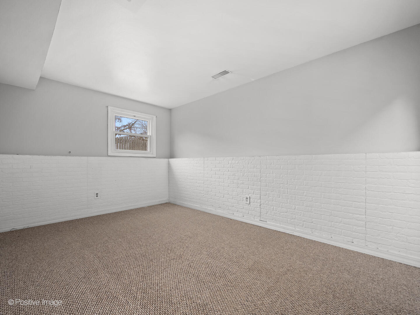 3208 Oakwood Drive