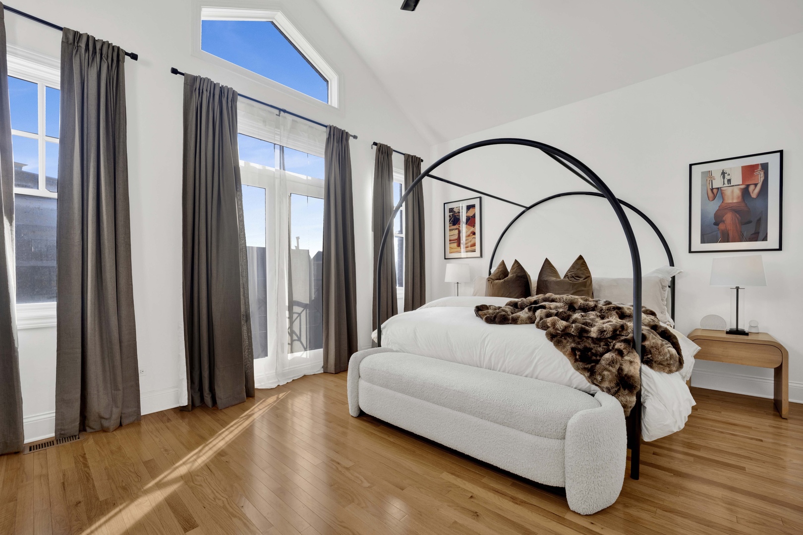 856 W Buckingham Place Unit: 3SW