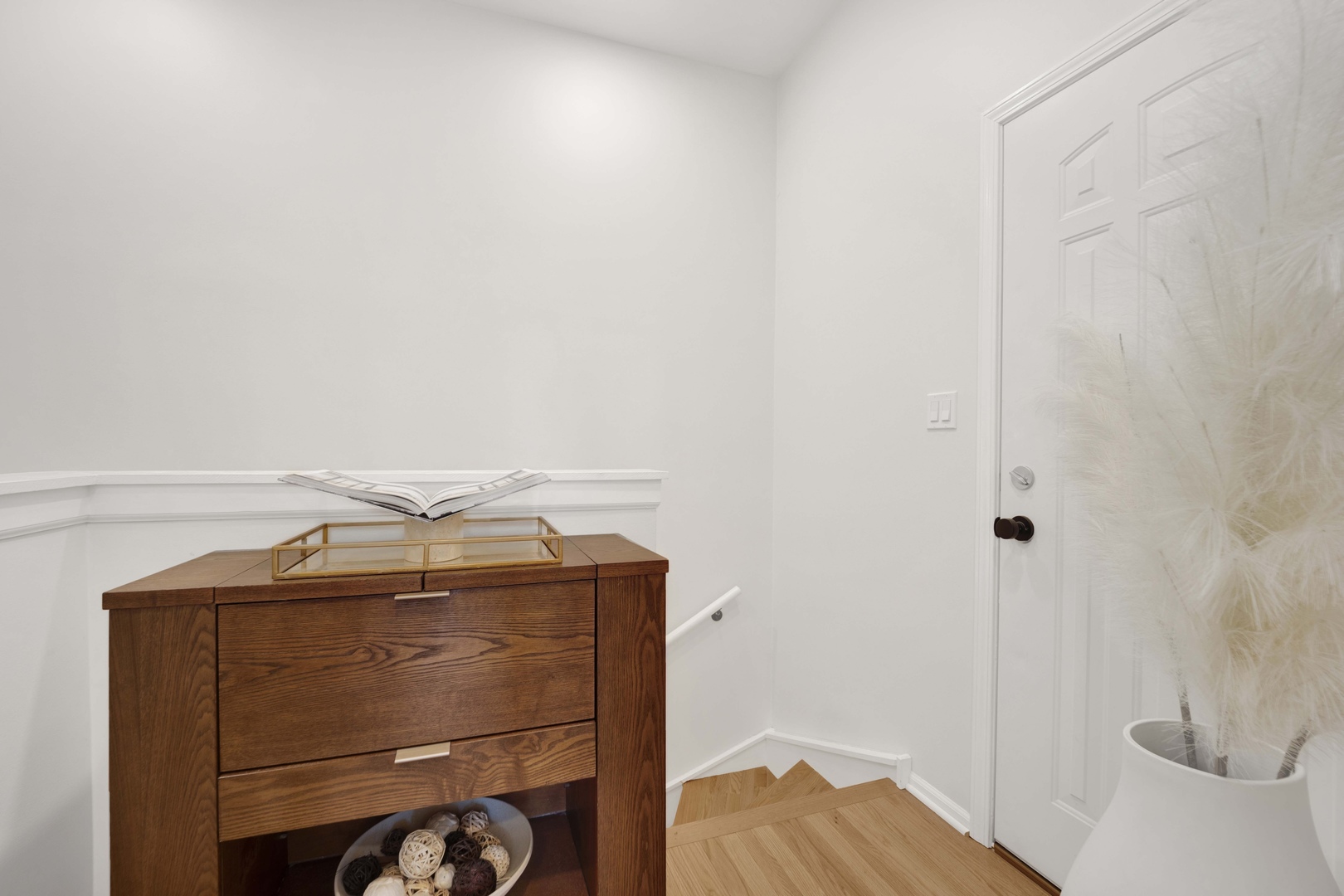 856 W Buckingham Place Unit: 3SW