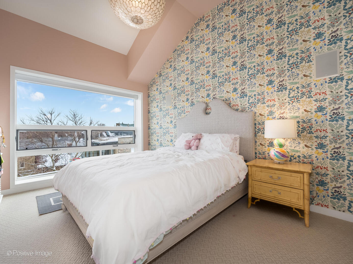 1849 N Hermitage Avenue Unit: 304