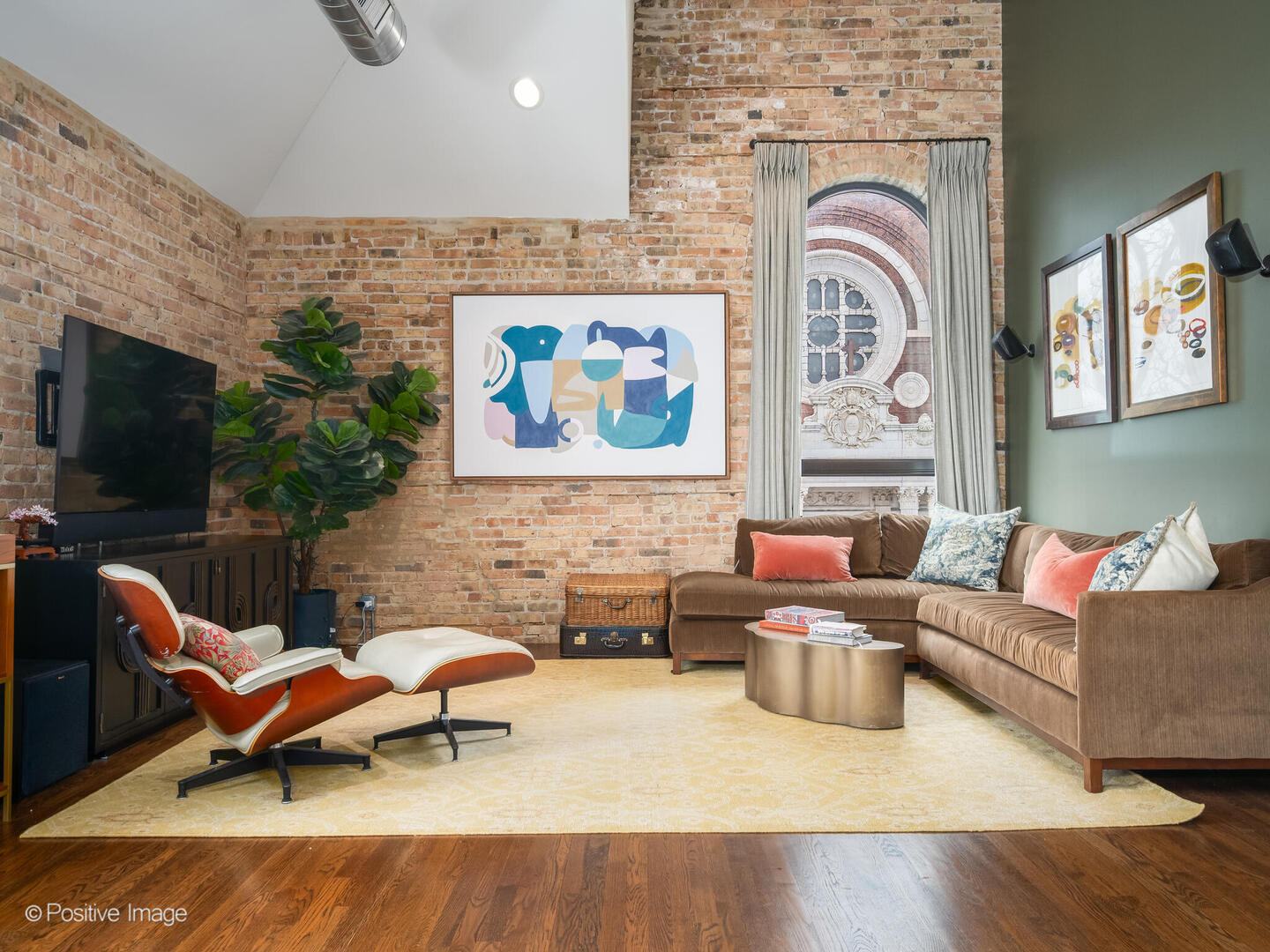1849 N Hermitage Avenue Unit: 304