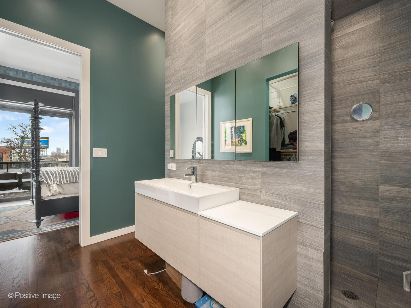 1849 N Hermitage Avenue Unit: 304