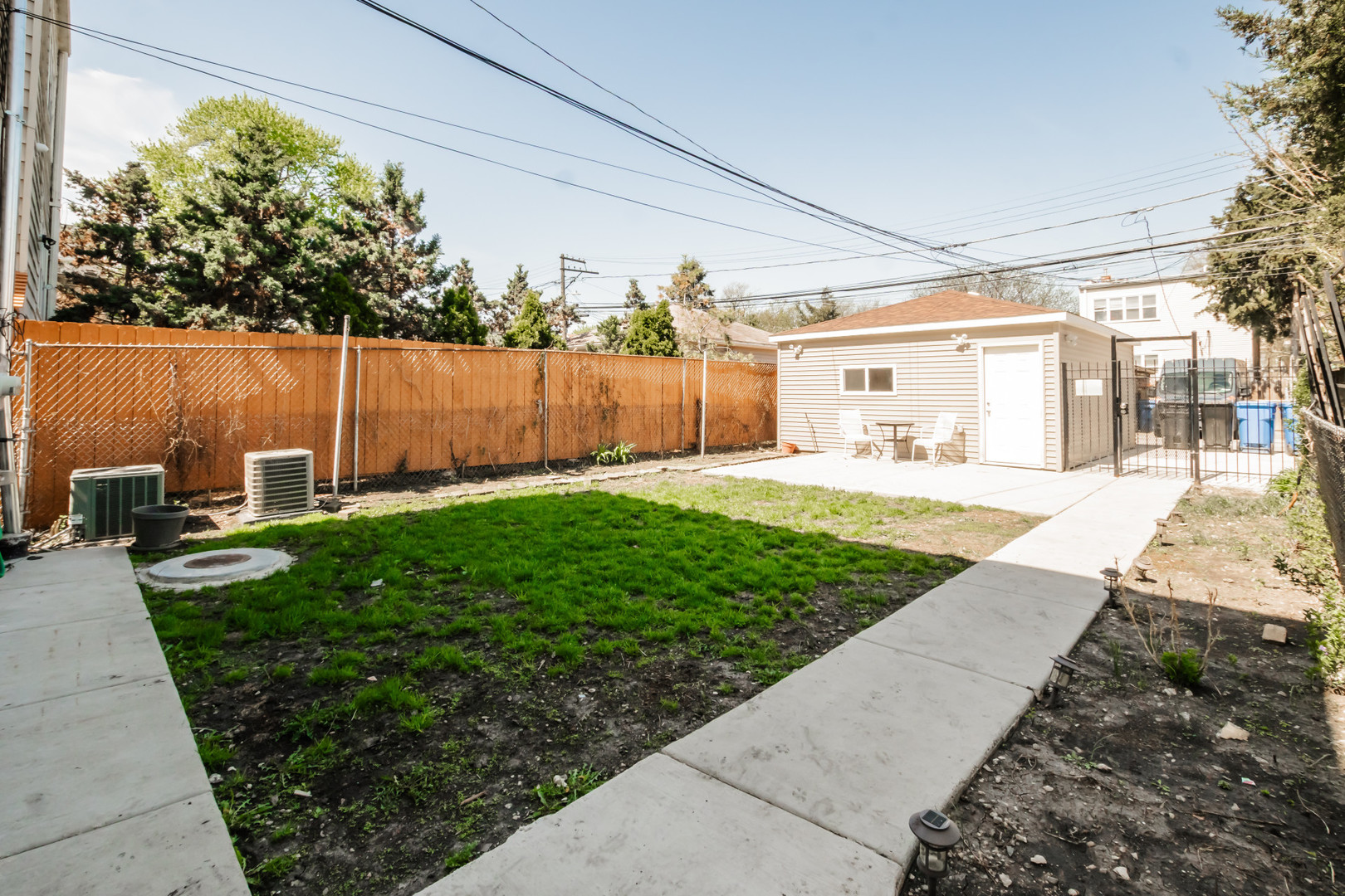 3104 N DAVLIN Court
