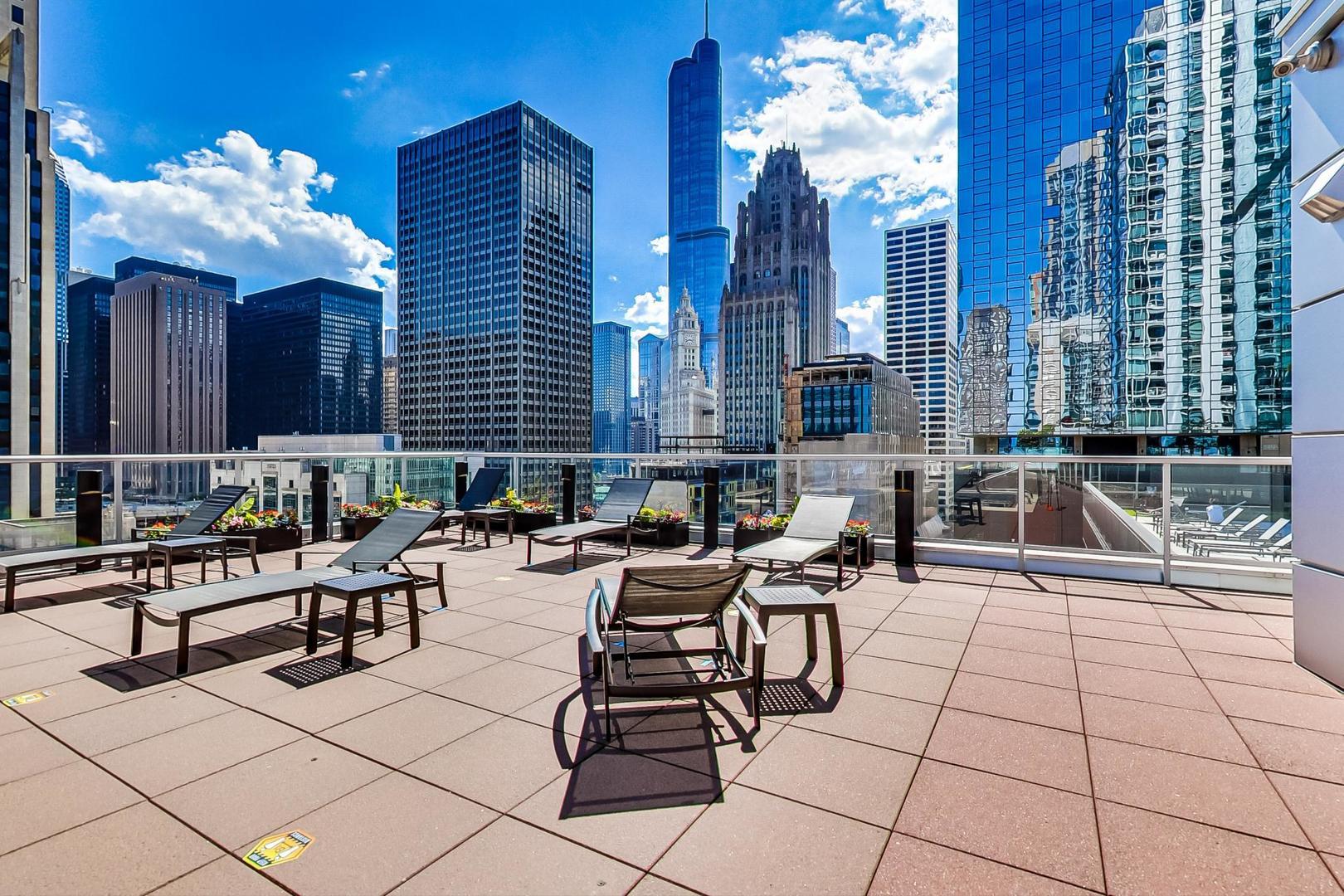 240 E Illinois Street Unit: 1511