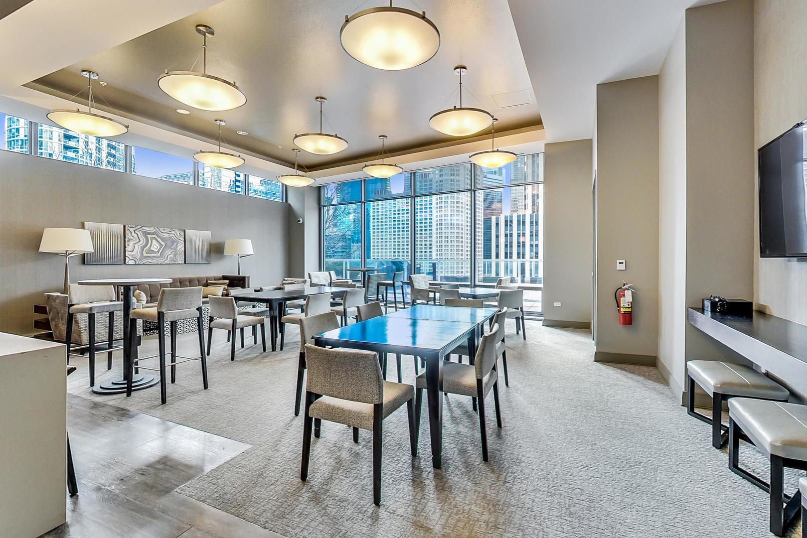 240 E Illinois Street Unit: 1511